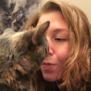 Meet your Posher, Genna